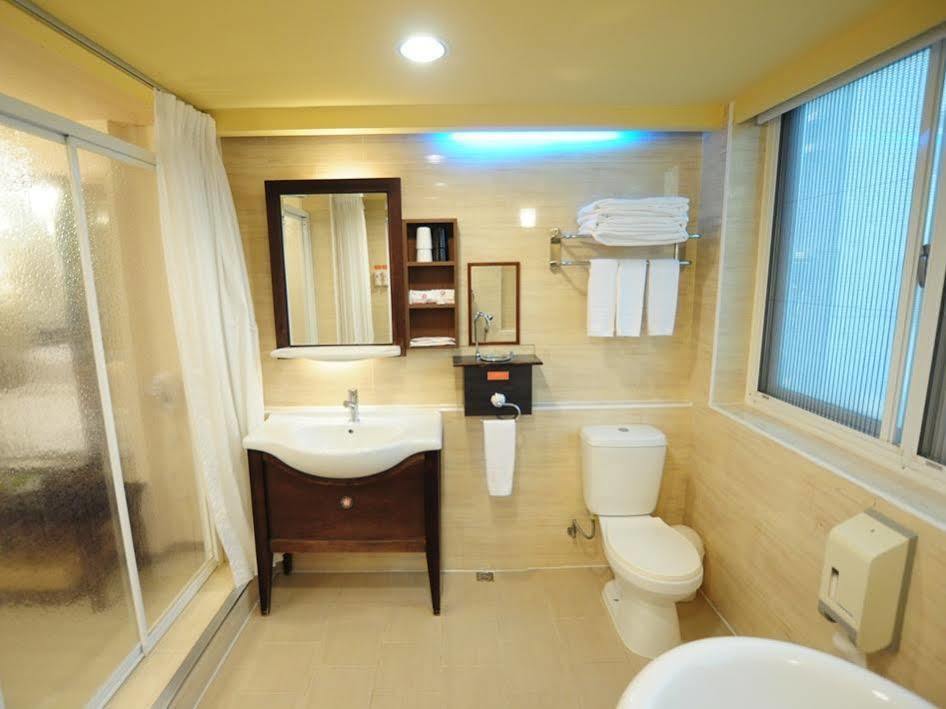 Kindness Xin Jue Jiang Hotel Kaohsiung Exterior foto